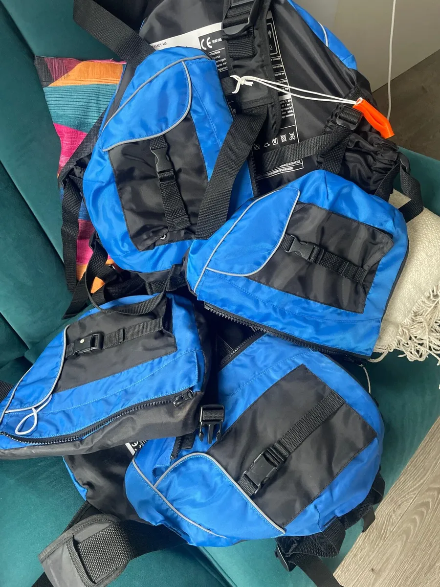 Life jackets x 2 - Image 2