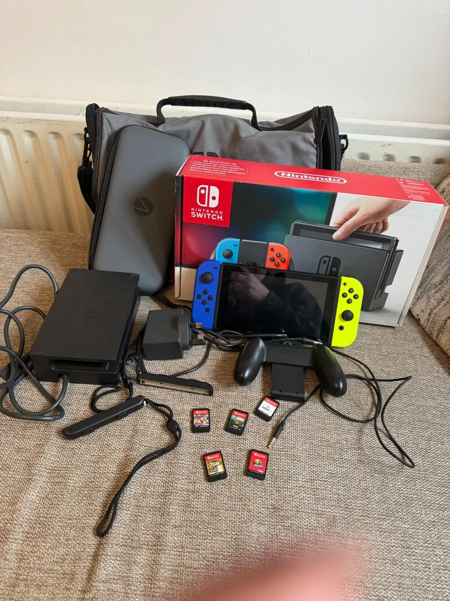 Nintendo switch - Image 1