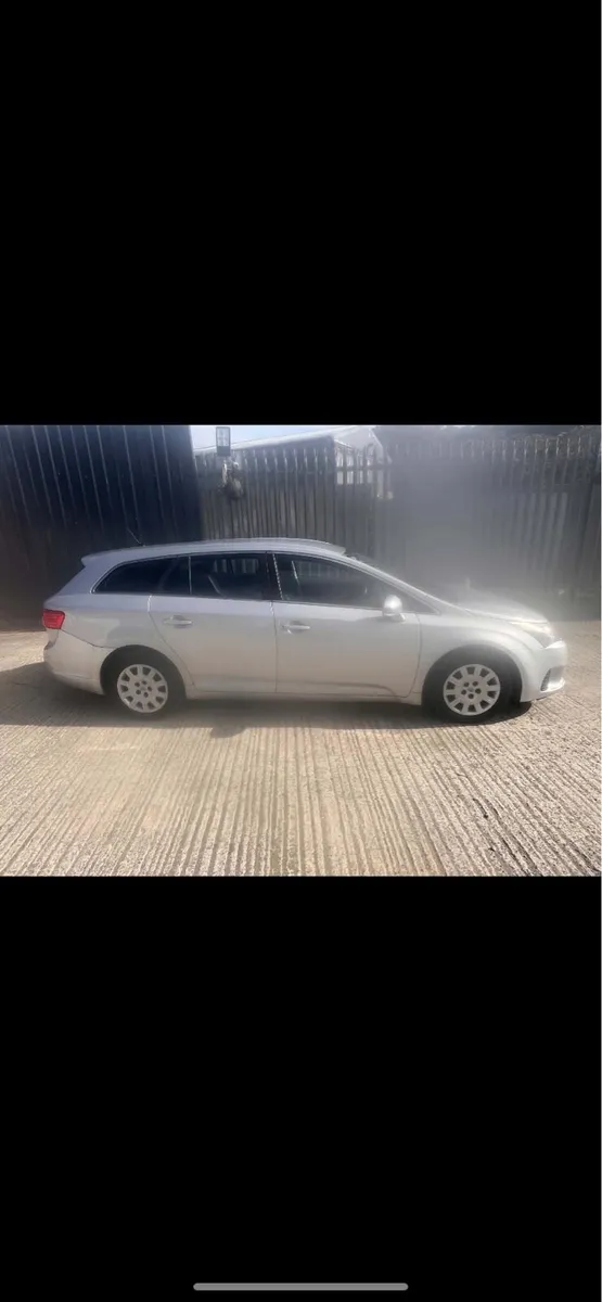 Toyota Adventist 2015 parts repair - Image 2
