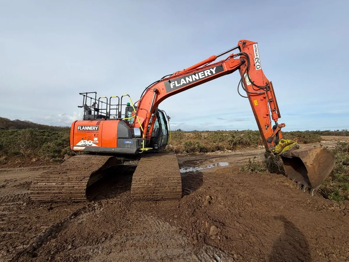 Hitachi 130-LCN6 - Image 1