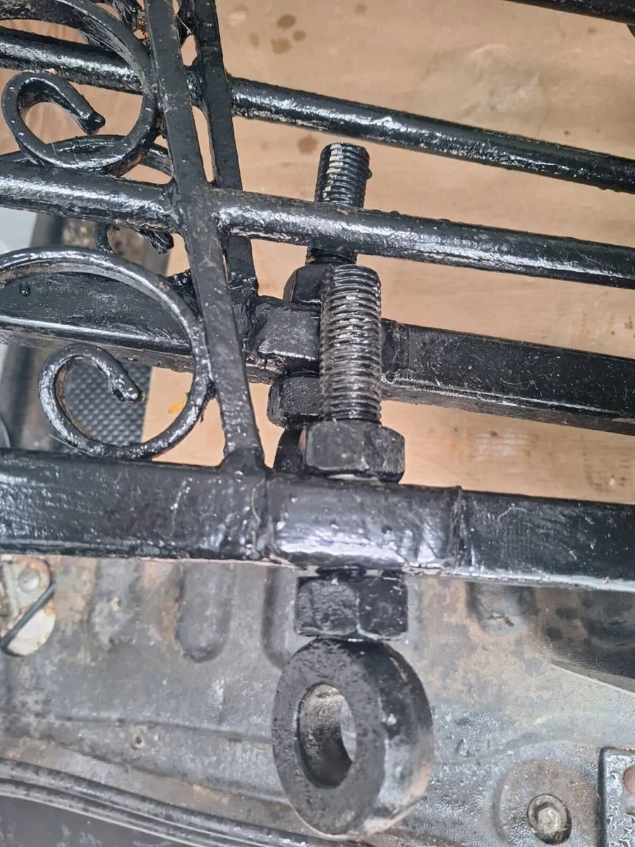 Traditional Wrought Iron Driveway Gates - Image 2
