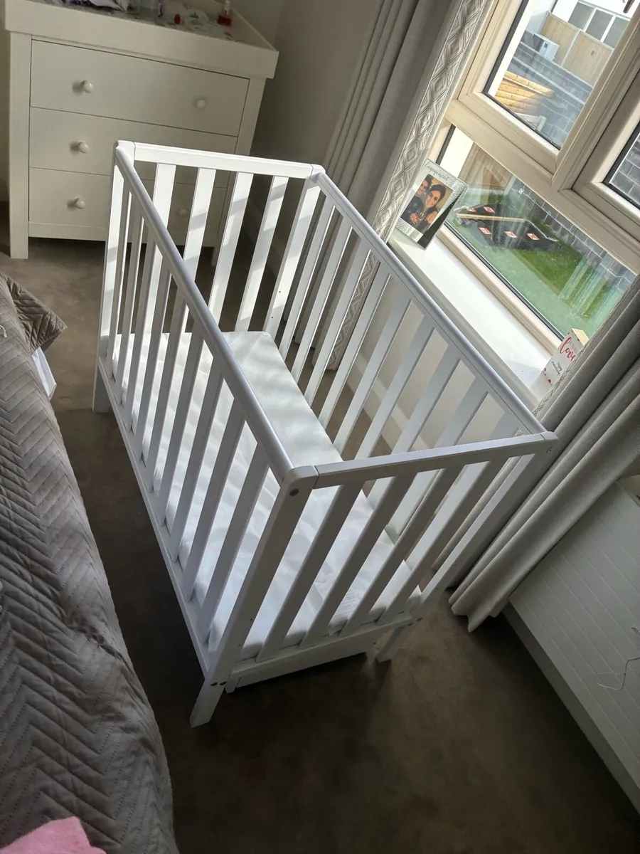 Bantum space saver cot, drawer and mattress - Image 1
