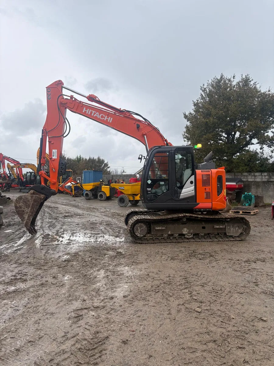 2019 Hitachi  Zaxis 135 - Image 2