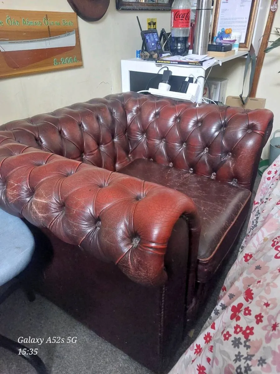 Chesterfield club Chair - Image 2