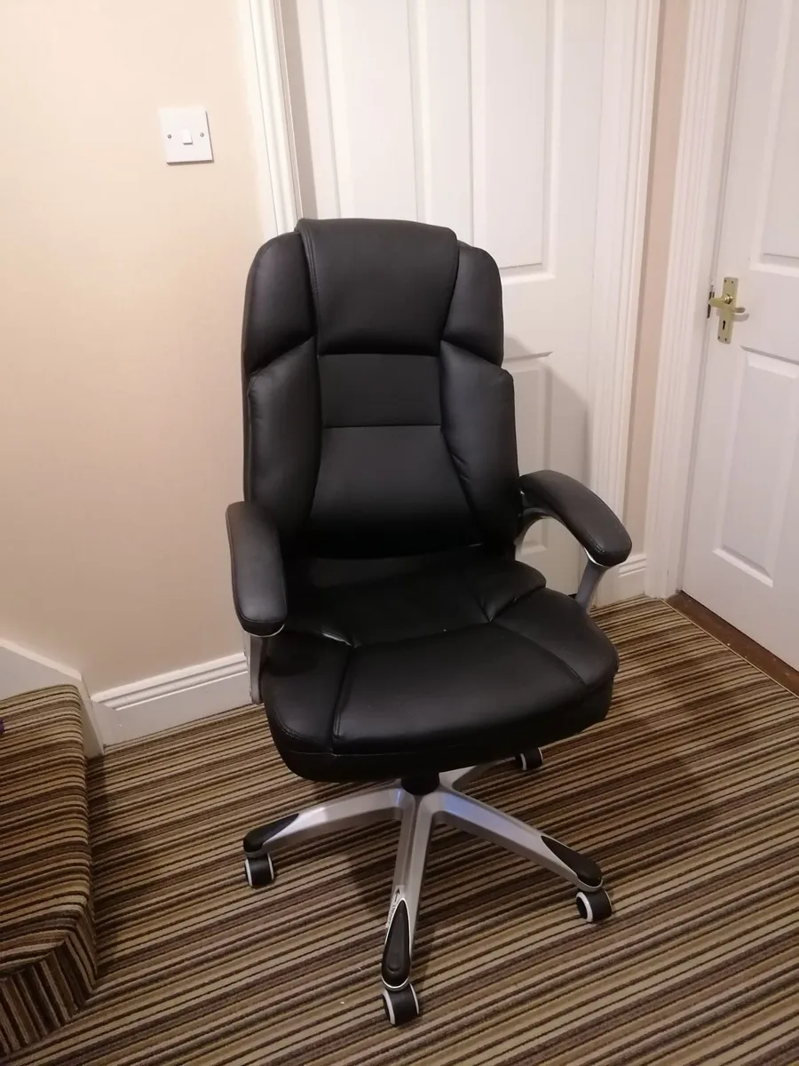 Office swivel chair