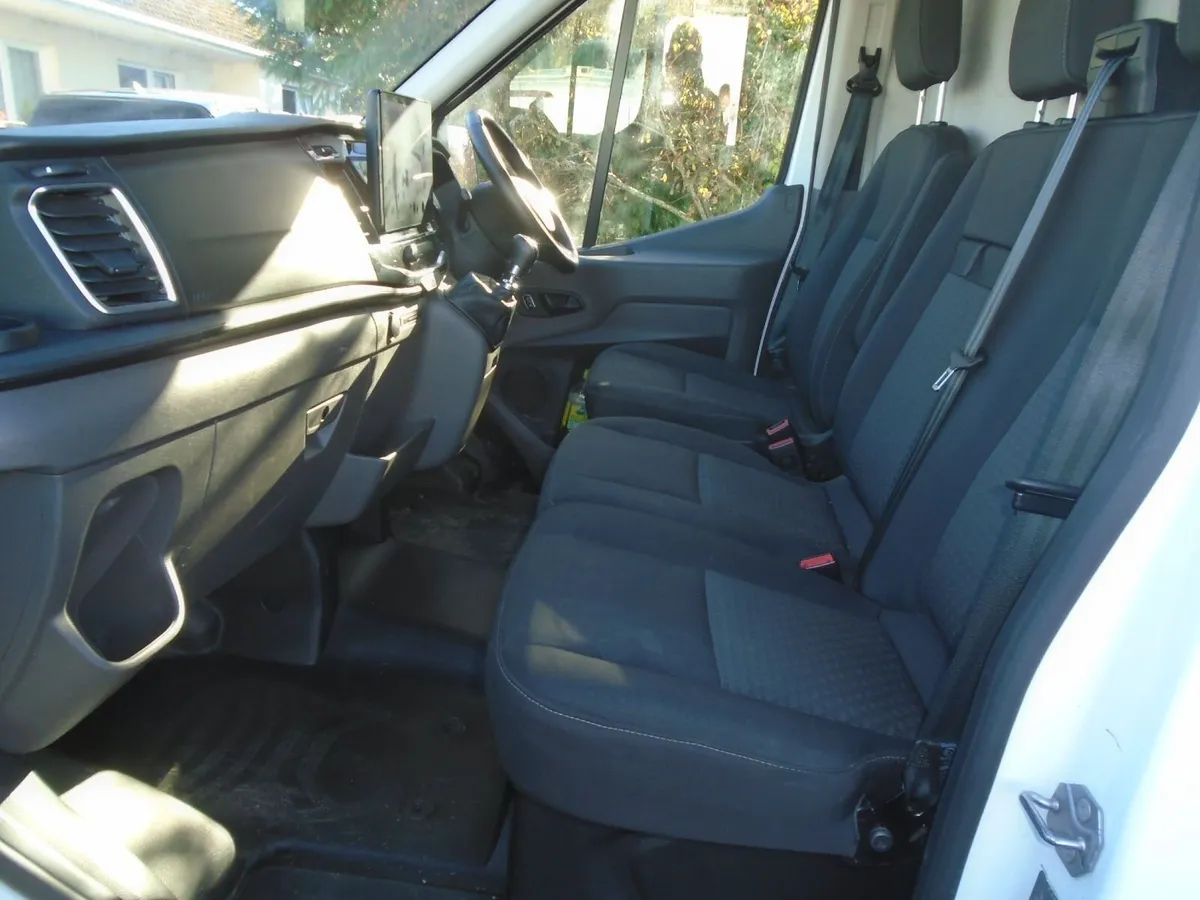 2025 Ford Transit 350 JUMBO 170HP RWD. - Image 3
