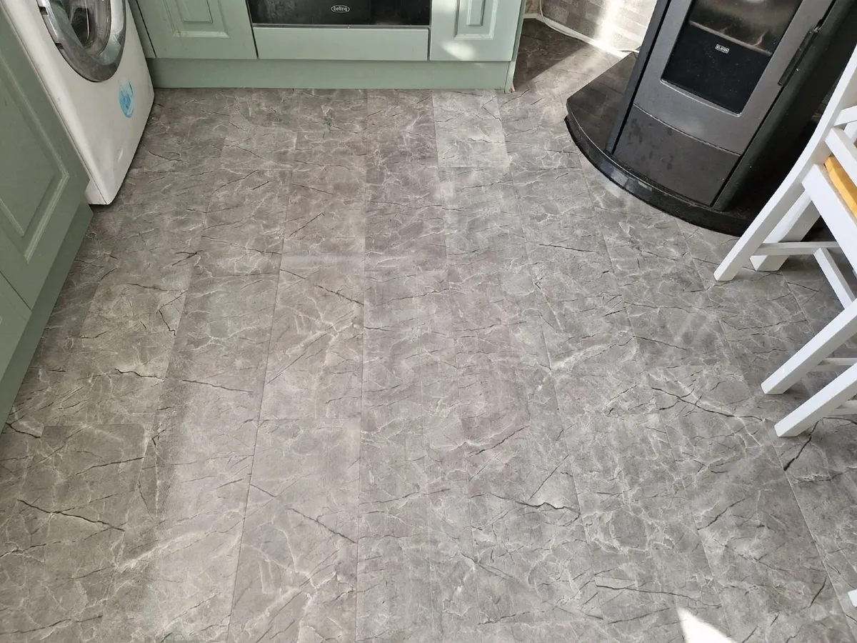 Aqualine Slate Tile Effect Flooring - Image 1