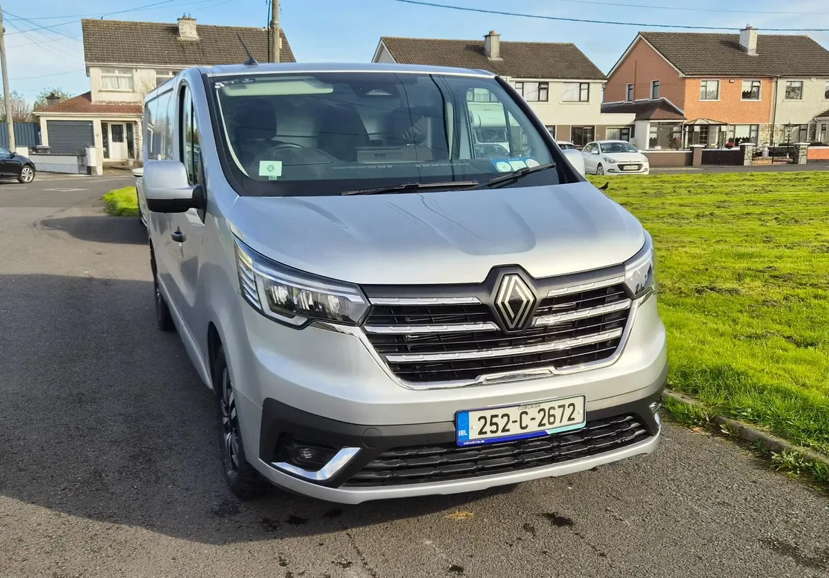 Renault Trafic 2025 LL30 170bhp **NO VAT** - Image 1