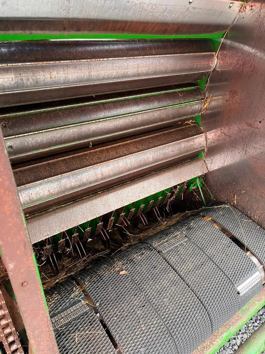 October Special 🎃 John Deere 578 Round Baler - Image 4