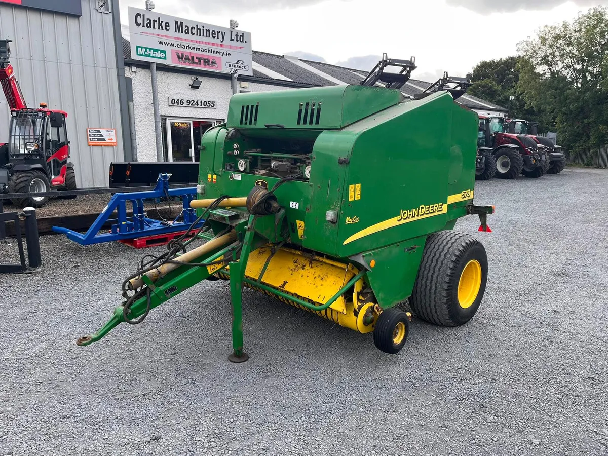 October Special 🎃 John Deere 578 Round Baler - Image 1