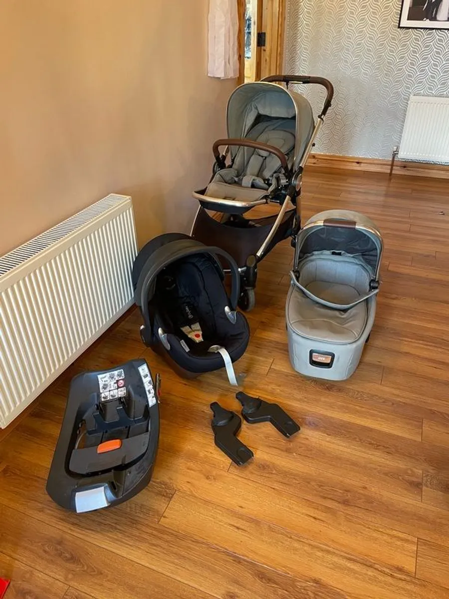 Mamas & Papas Ocarro Travel System - Image 1
