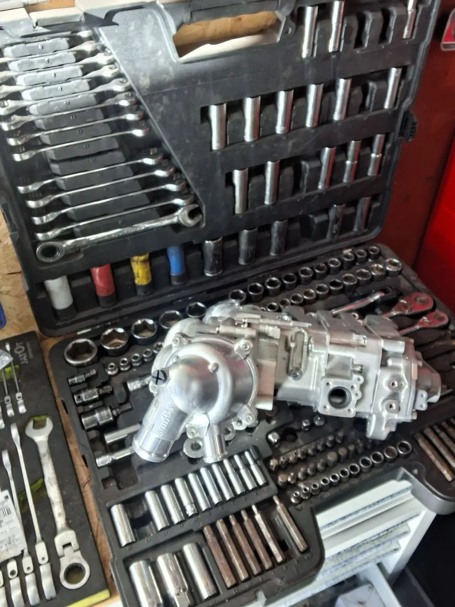 Oil pump - Image 2