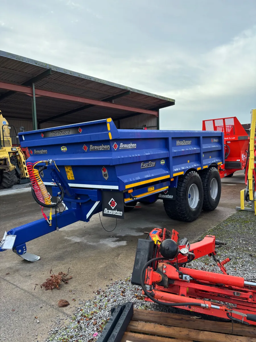 Dump trailer - Image 1