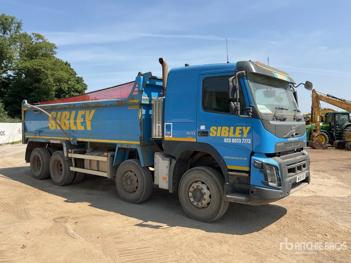 2018 Volvo FMX 420 8x4 Twin-Steer Sleeper Tipper - Image 4
