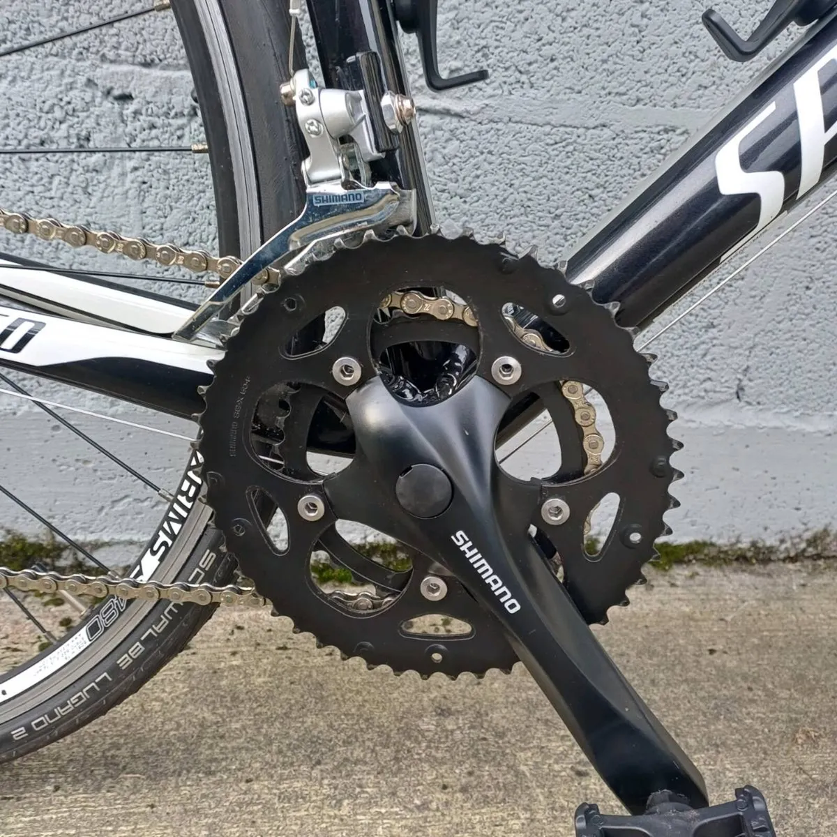 Specialized Allez 54cm road bike. As new. - Image 2