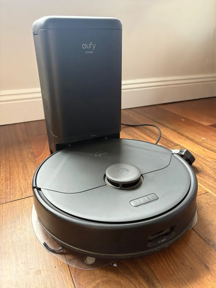 Eufy X8 pro vacuum/mop - Image 1