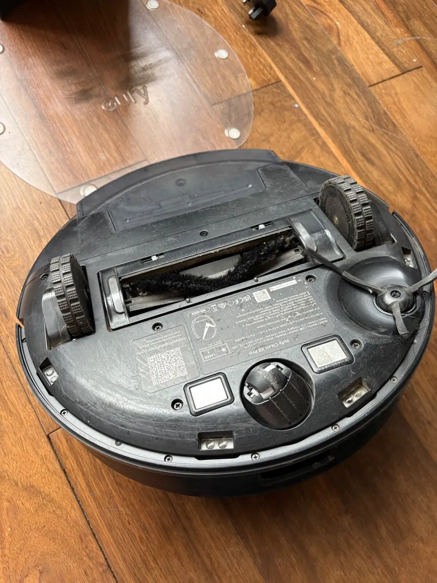 Eufy X8 pro vacuum/mop - Image 2