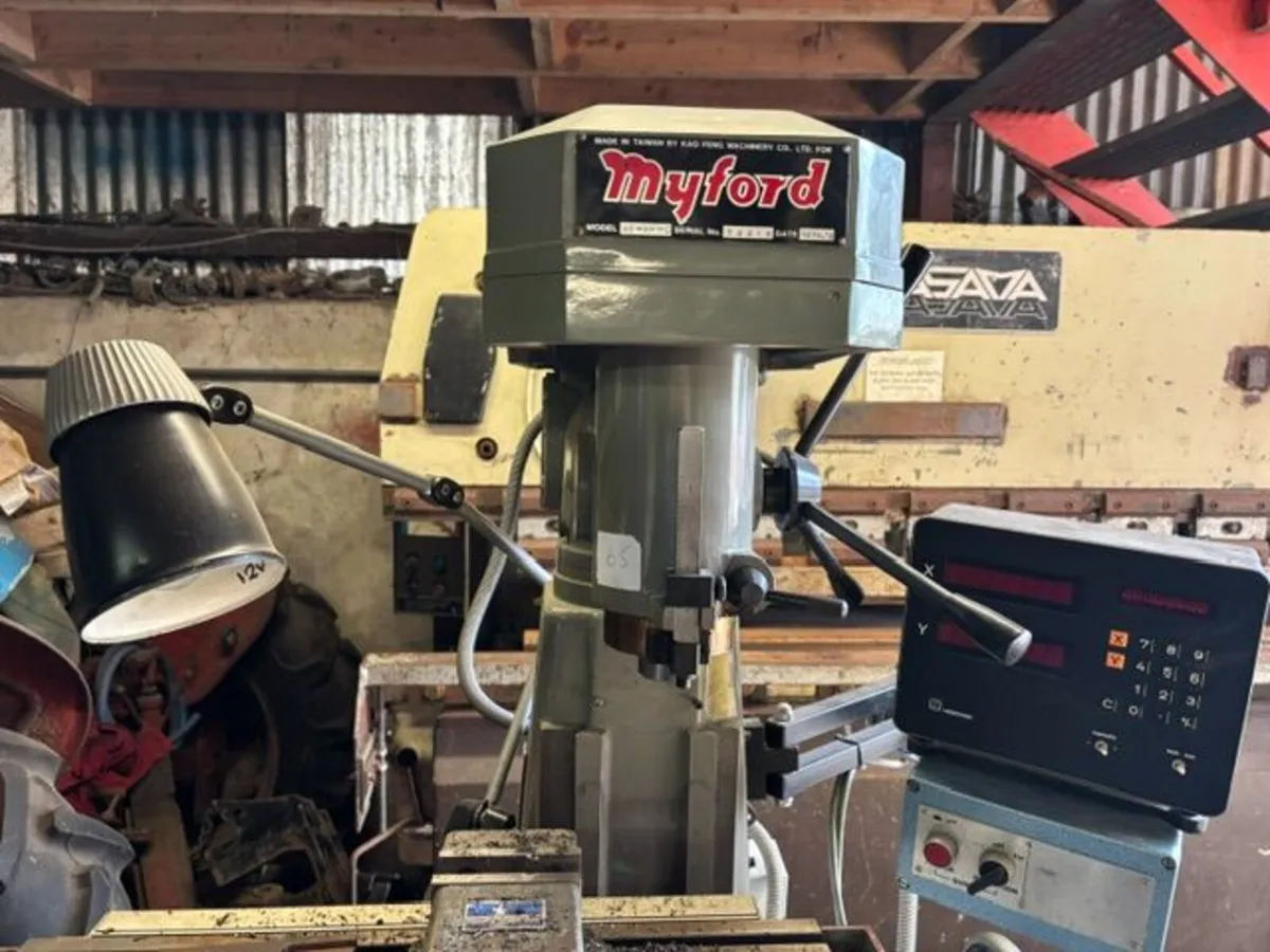Milling Machines - Image 4