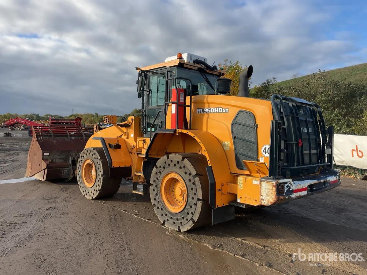 2019 Hyundai HL960 HD XT High Lift Wheel Loader - Image 2