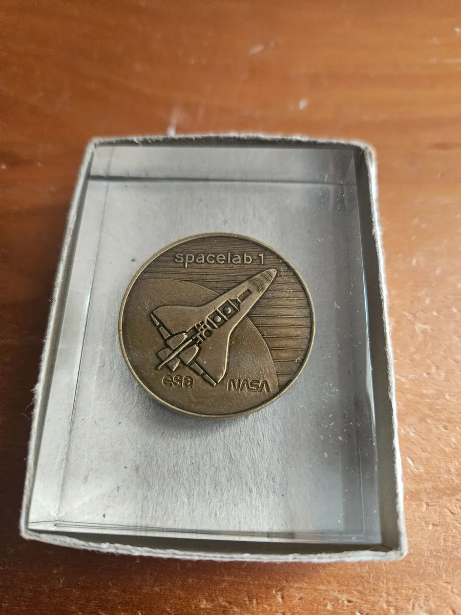 Vintage Space Lab Coin - Image 2