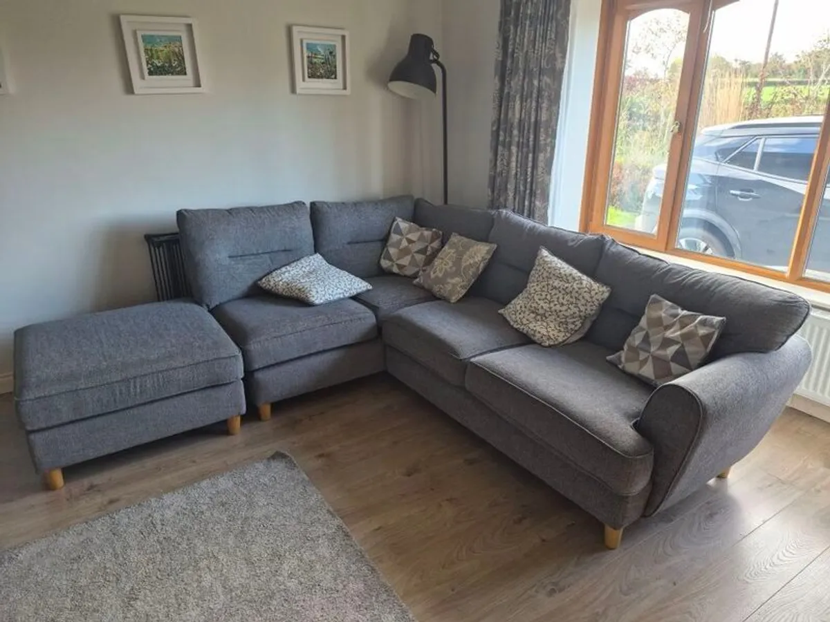 Couch / Sofa - Image 1