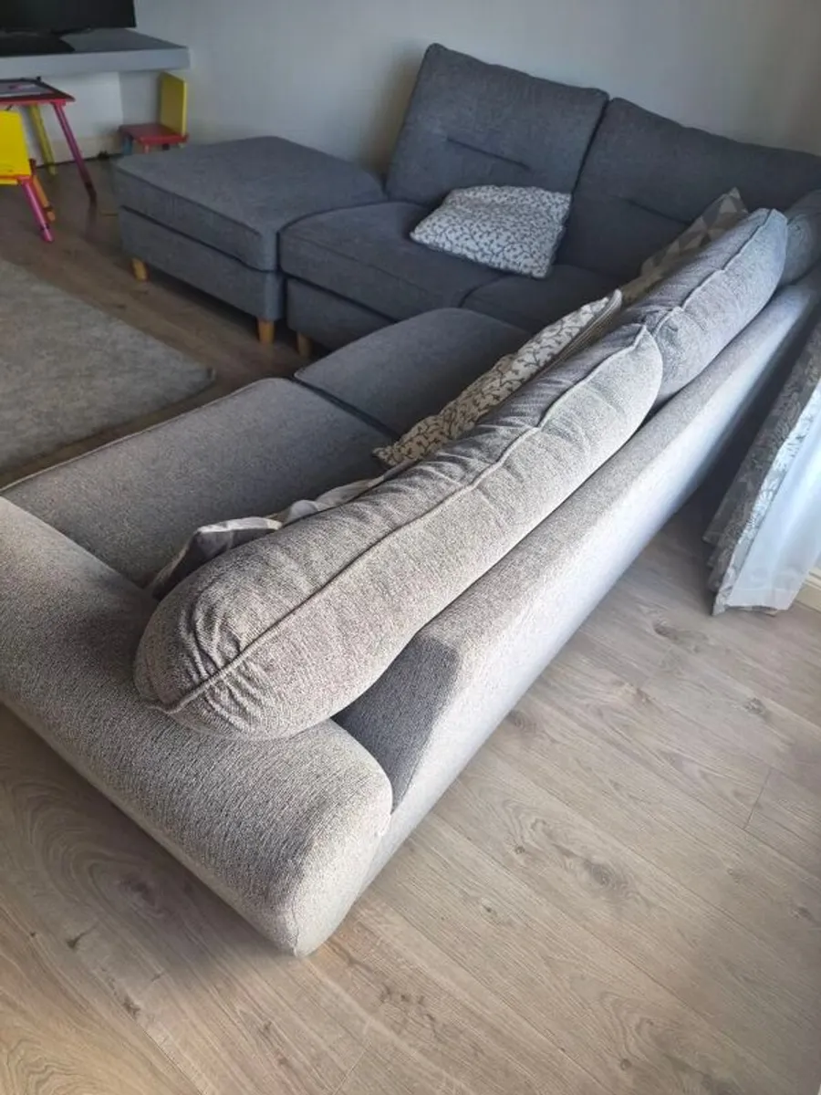 Couch / Sofa - Image 3