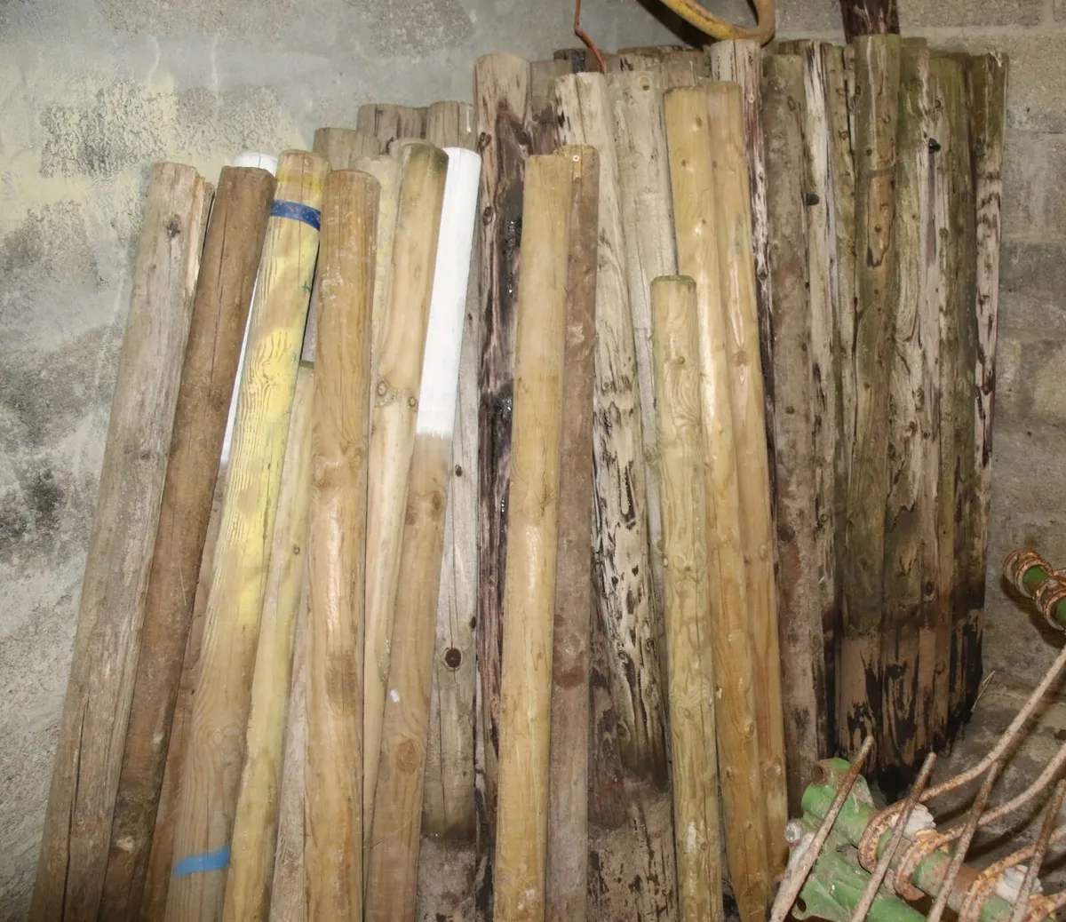 Fencer Wire & Poles - Image 4