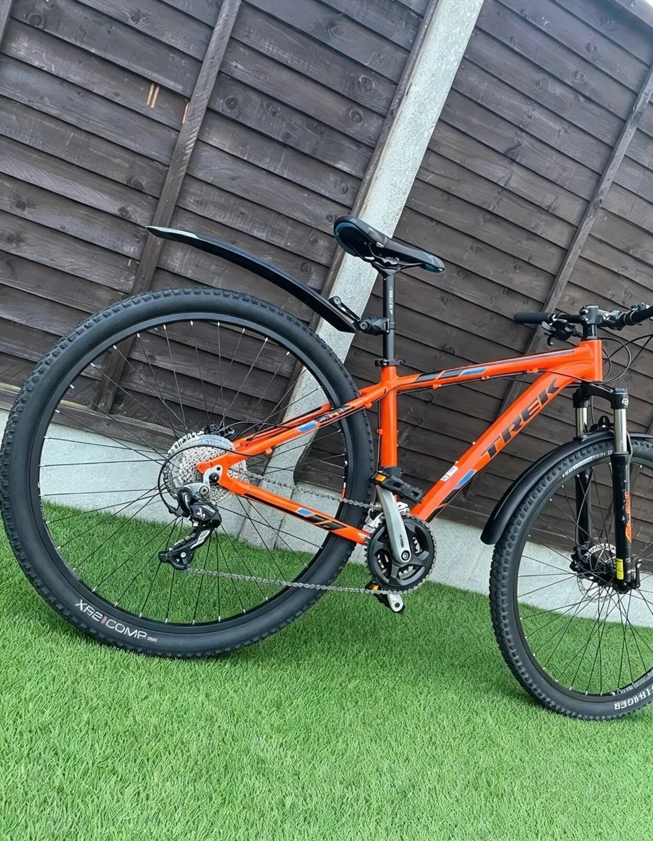 LIKE NEW FULLY SERVICED TREK MARLIN 6 - Image 1