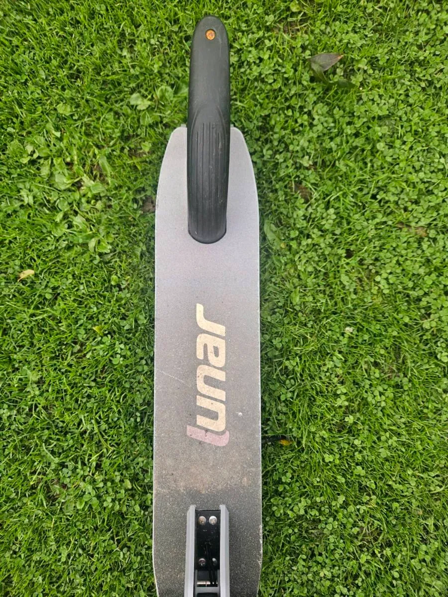 Scooter - Image 3