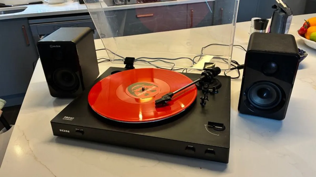 Starter-Beginner Vinyl Plug and Play - Image 1