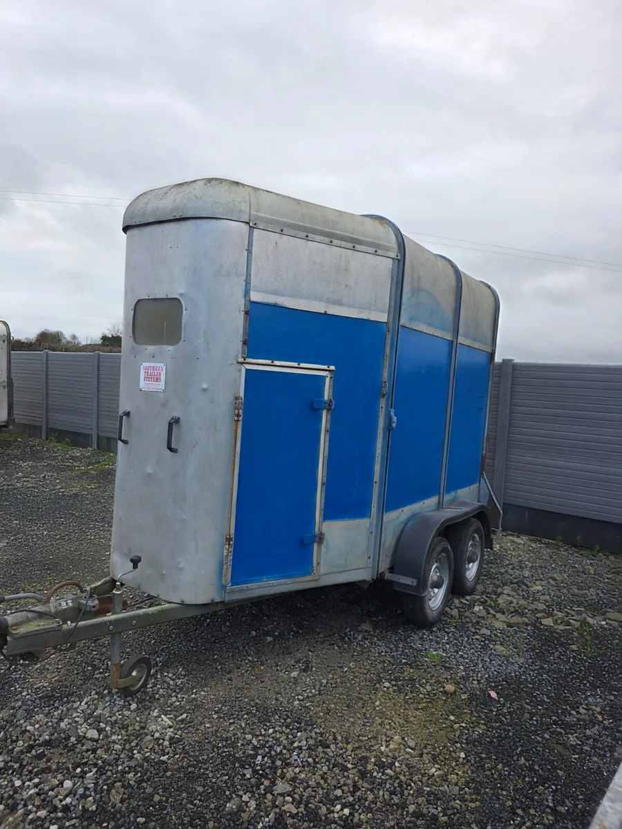 Ifor Williams 505 with Allumium floor - Image 2