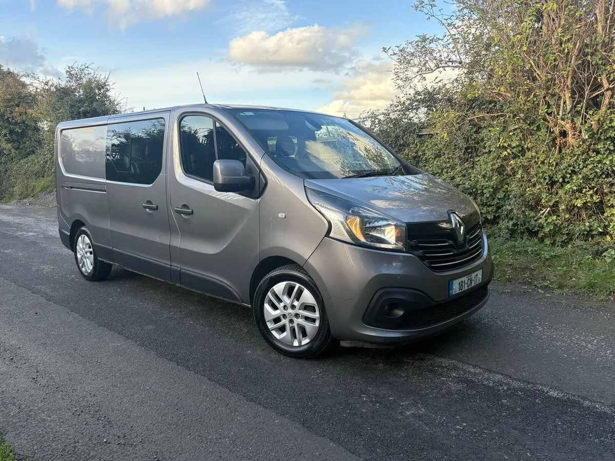 2018 Renault Traffuc Crew cab Sports Doe 4/27 - Image 1