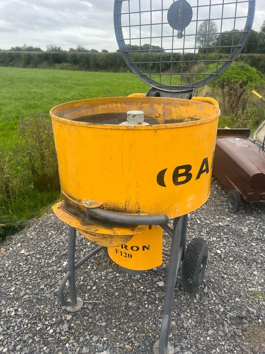 Baron F120 Forced Action Mixer - Image 1