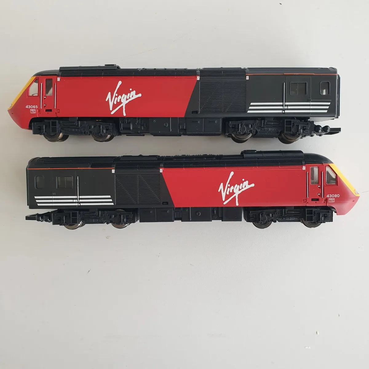 Hornby 00 gauge R2298A Virgin high speed train box - Image 4