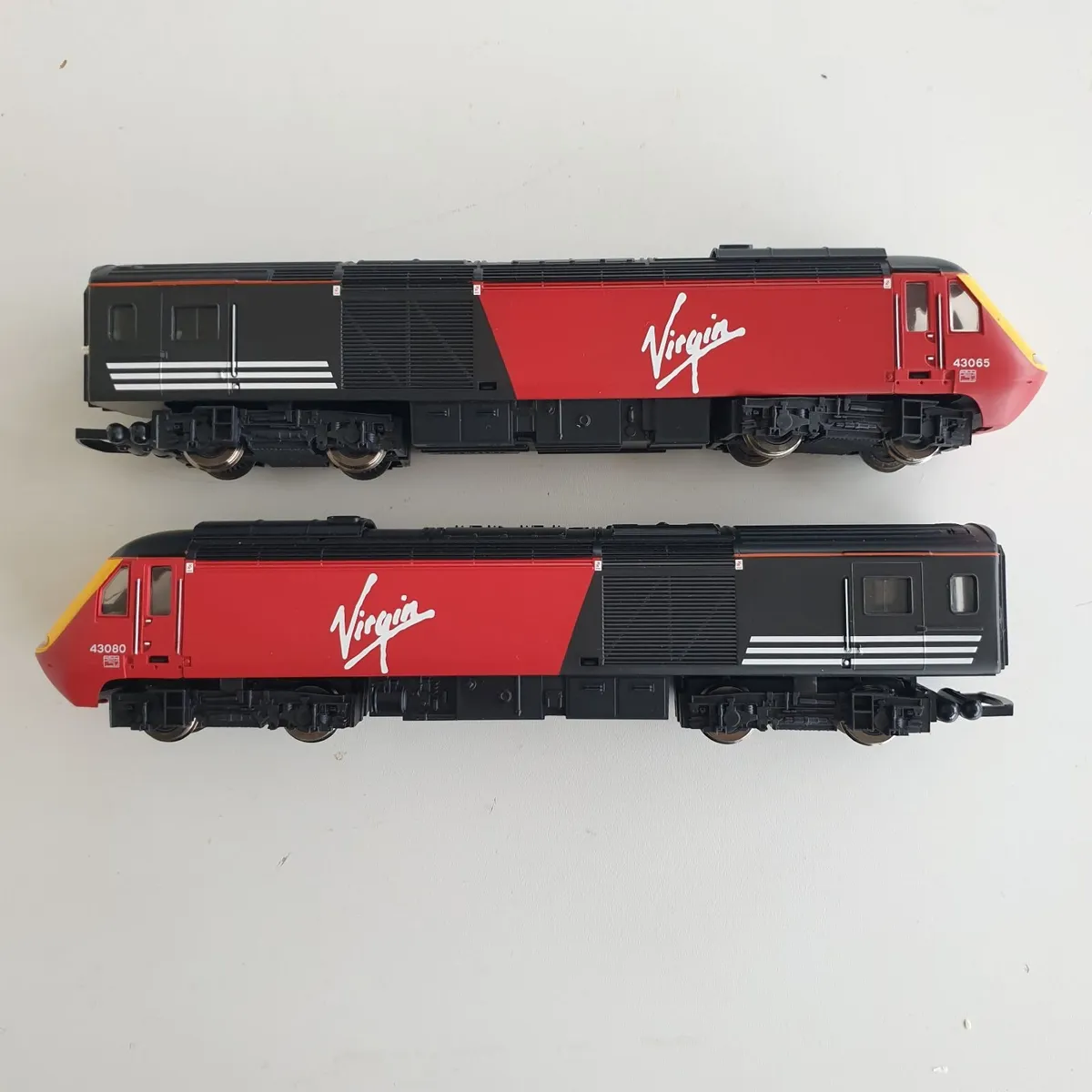 Hornby 00 gauge R2298A Virgin high speed train box - Image 3
