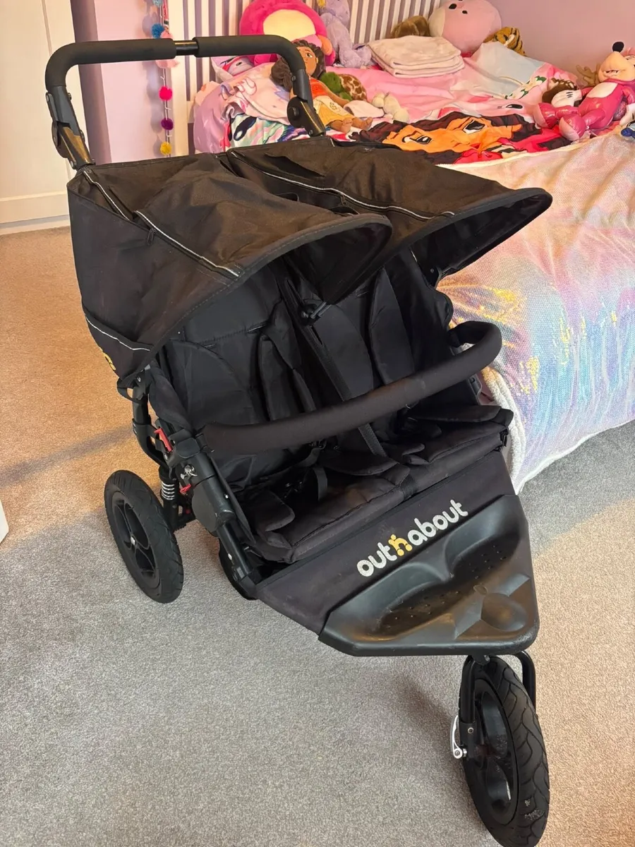Out and about double buggy - Image 2