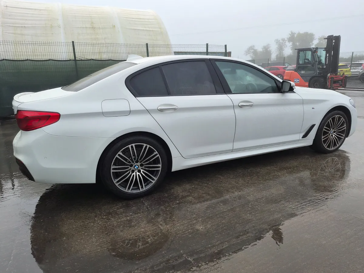 2018 BMW 520D M-Sport..very light Damage - Image 3