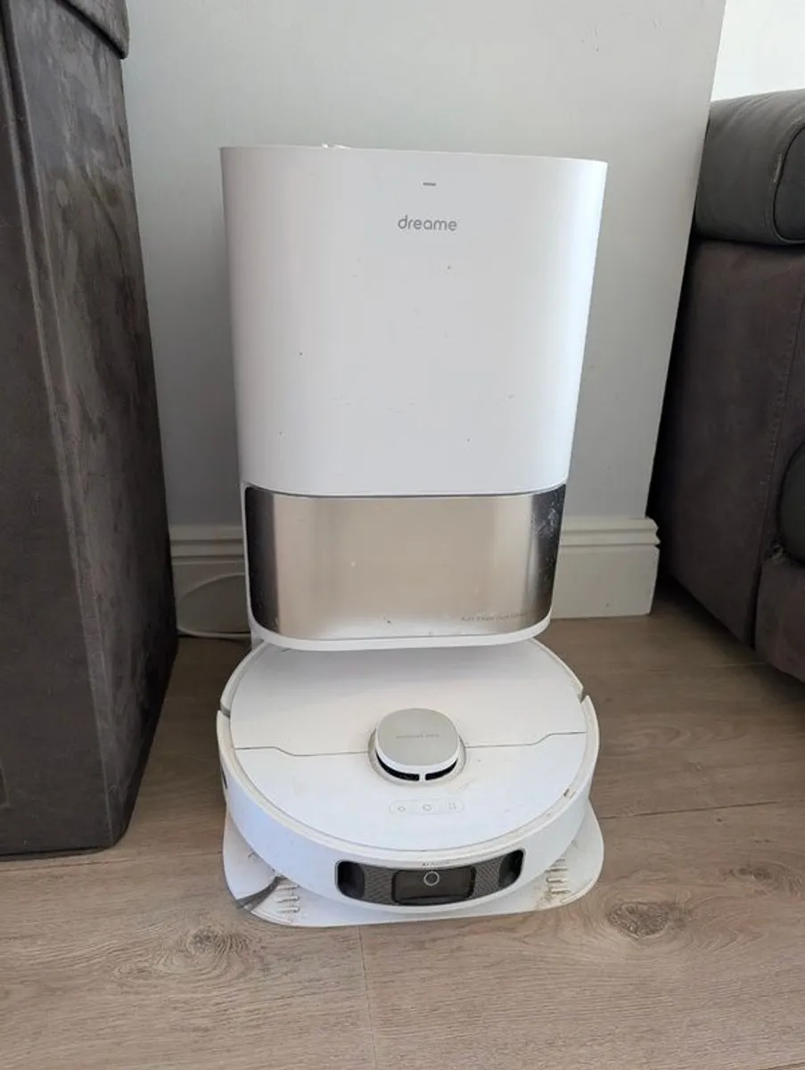 Dreame l10s ultra robot vacuum and floor wash with auto-empty station and spares