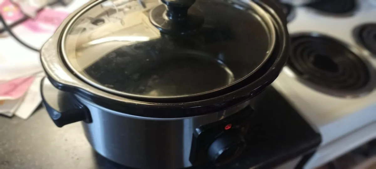 Morphy Richards Slow Cooker. Kenwood Kettle - Image 1