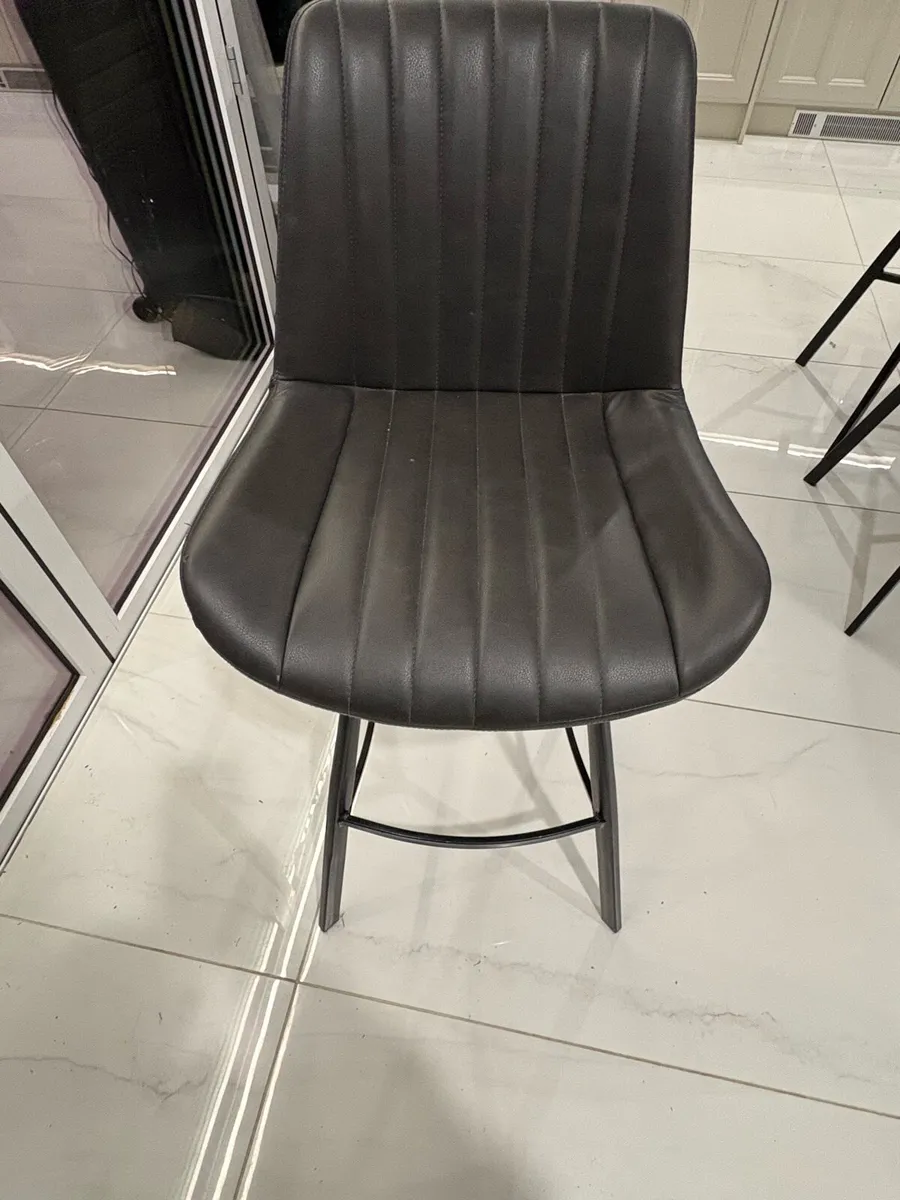 Island stools - Image 4