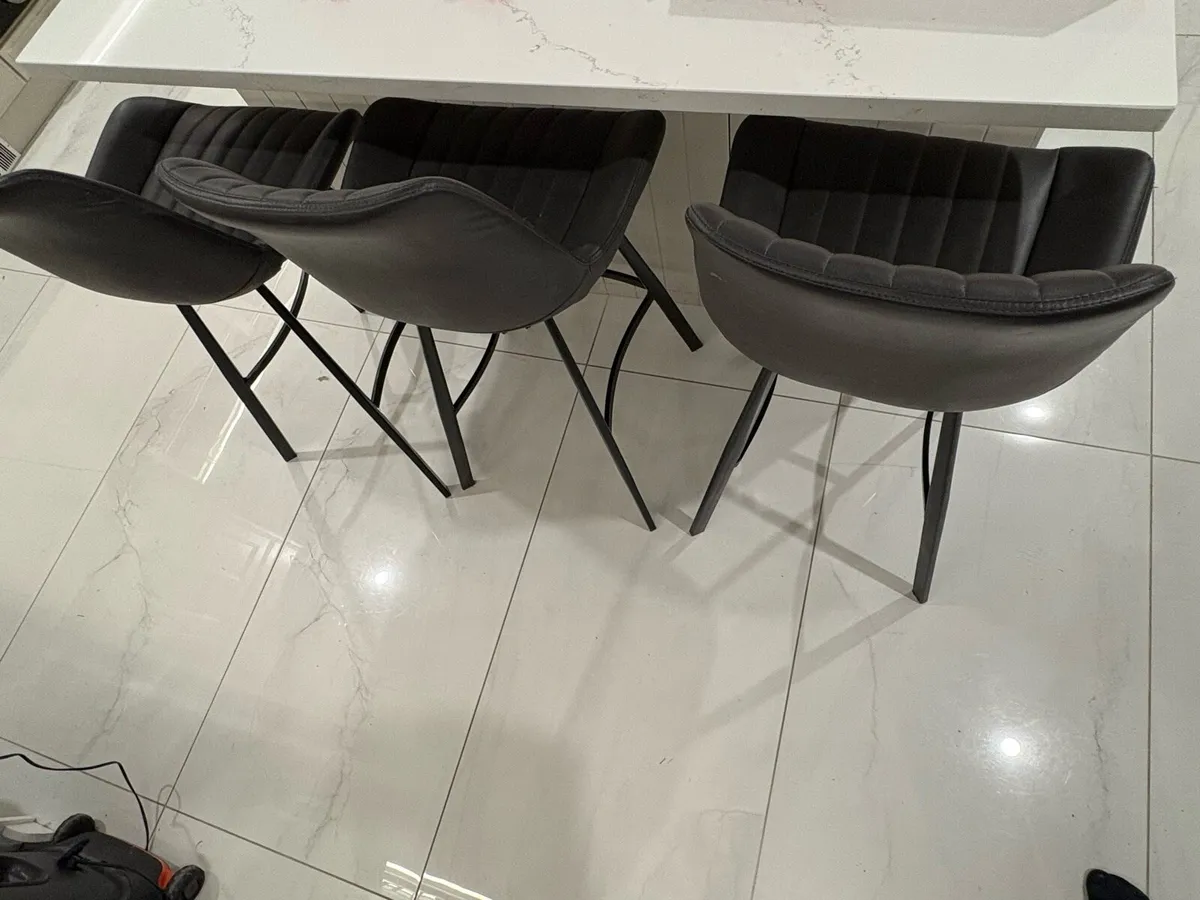 Island stools - Image 3