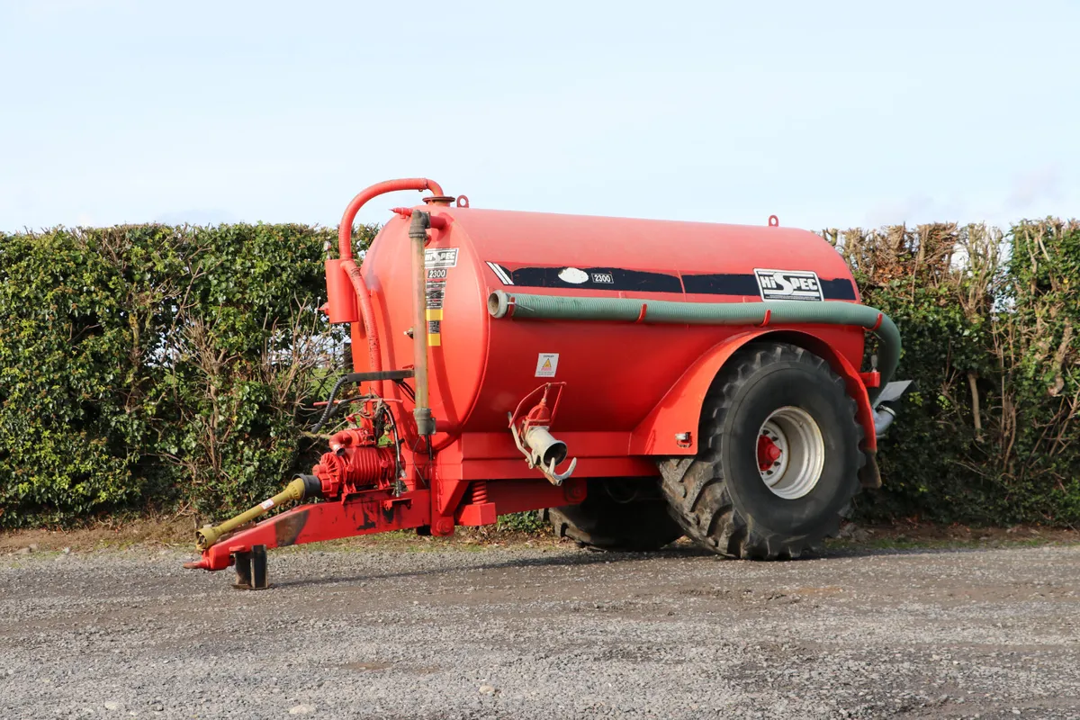 2300 Hi-Spec Tanker - Image 1
