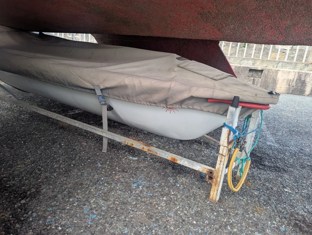 Laser sailboat