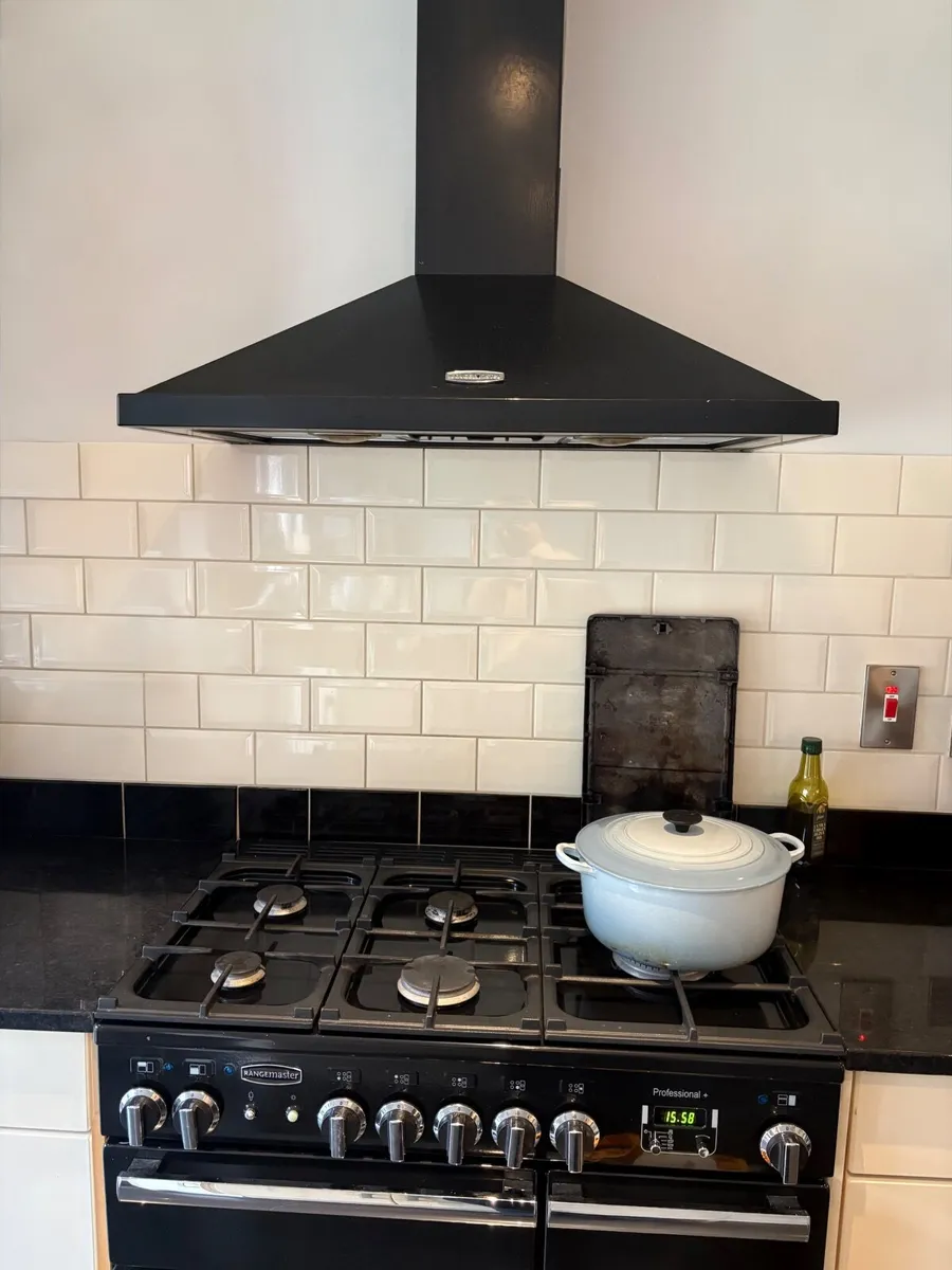Rangemaster Oven and Extractor Fan - Image 3