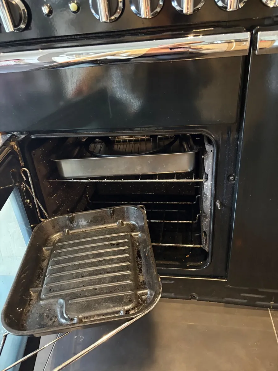 Rangemaster Oven and Extractor Fan - Image 4