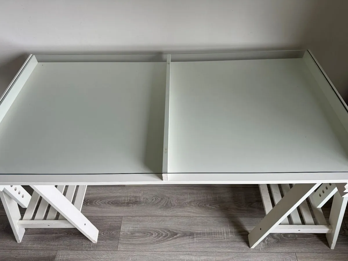 Desk IKEA with adjustable height - Image 2