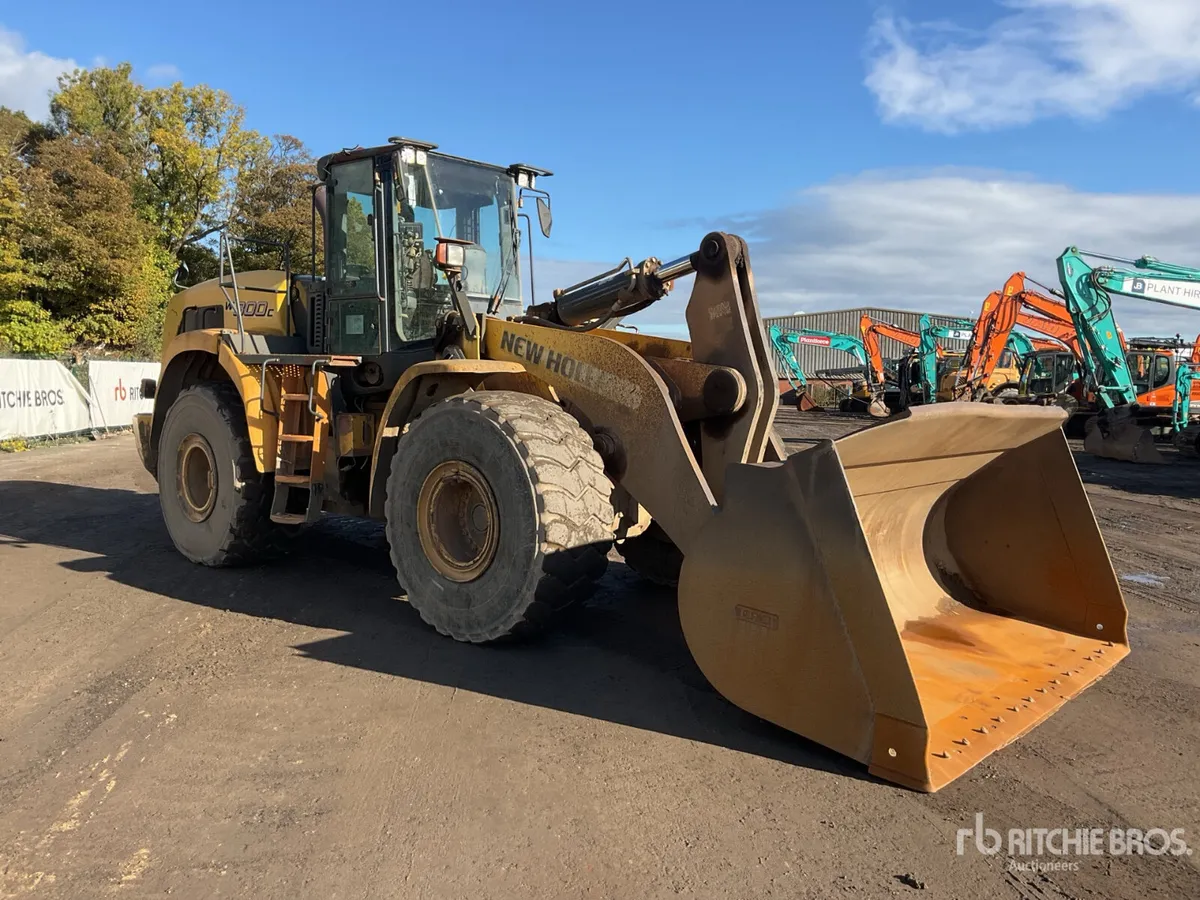 2013 New Holland W300C High Lift Wheel Loader - Image 4