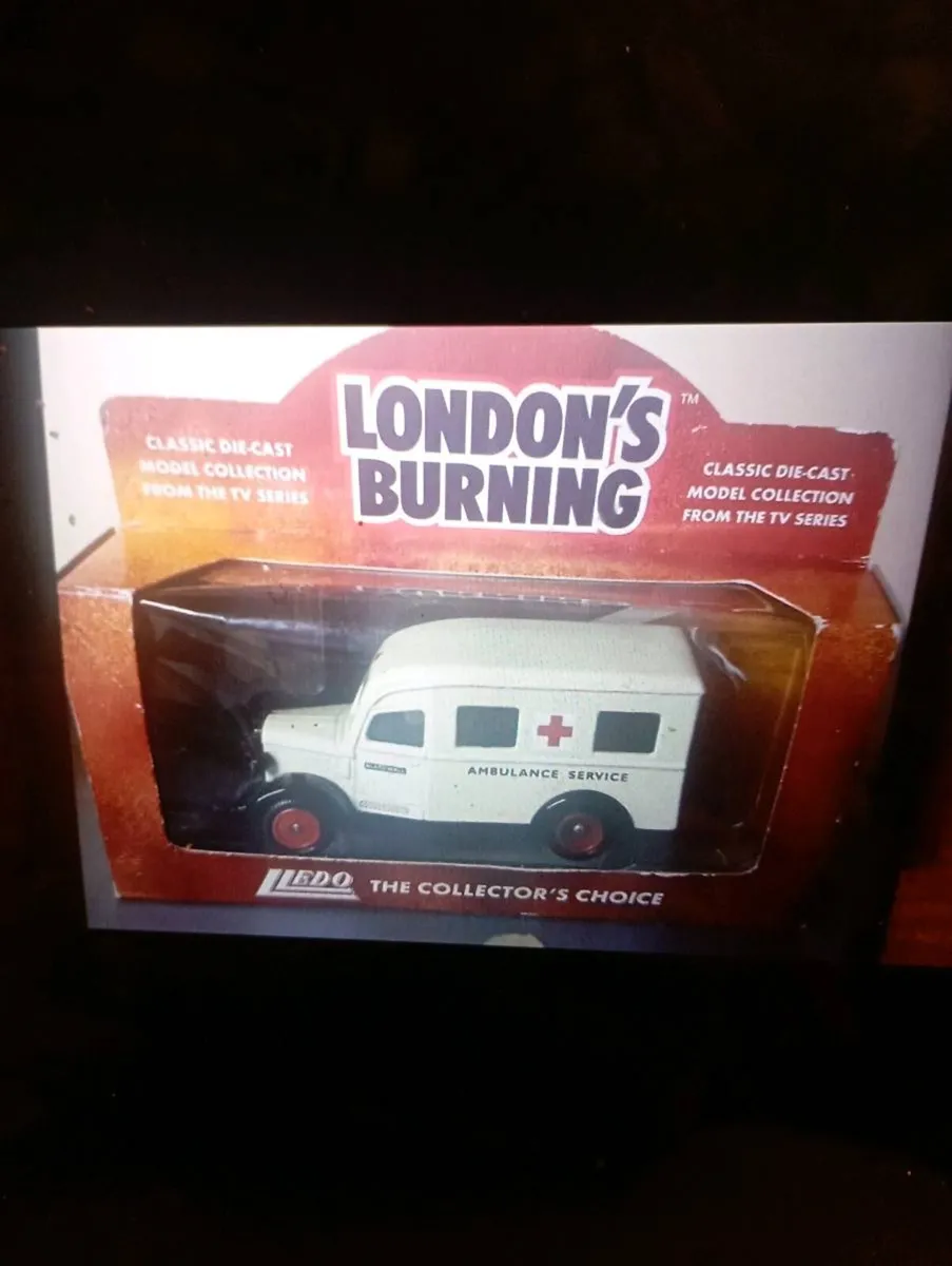 CLASSIC DIE-CAST MODLE COLLECTION  THE TV SERIES - Image 2