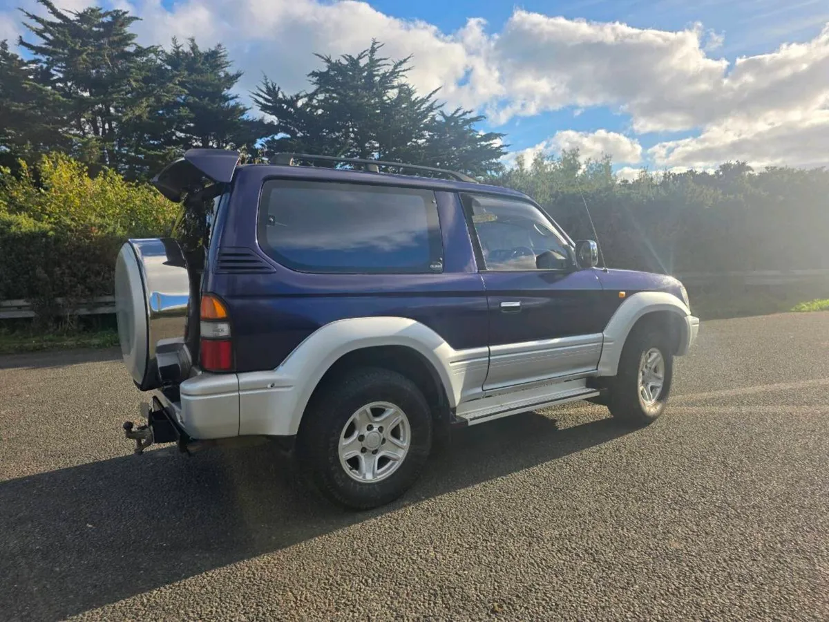 TOYOTA LANDCRUISER PRADO - Image 3