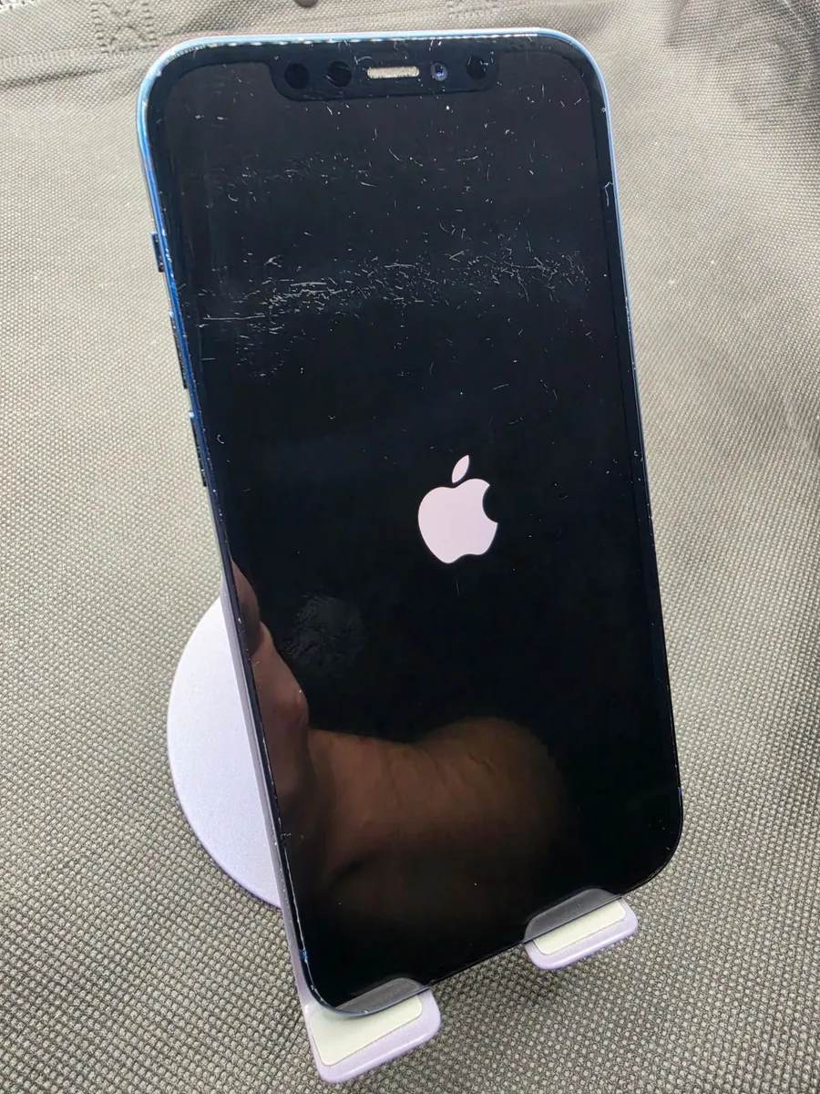 iPhone 12 64GB unlocked blue - Image 3